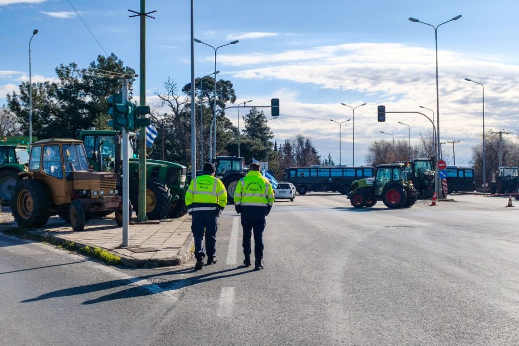Αγρότες: Κρίσιμες αποφάσεις για κλιμάκωση, πανελλαδική σύσκεψη και νέα μπλόκα