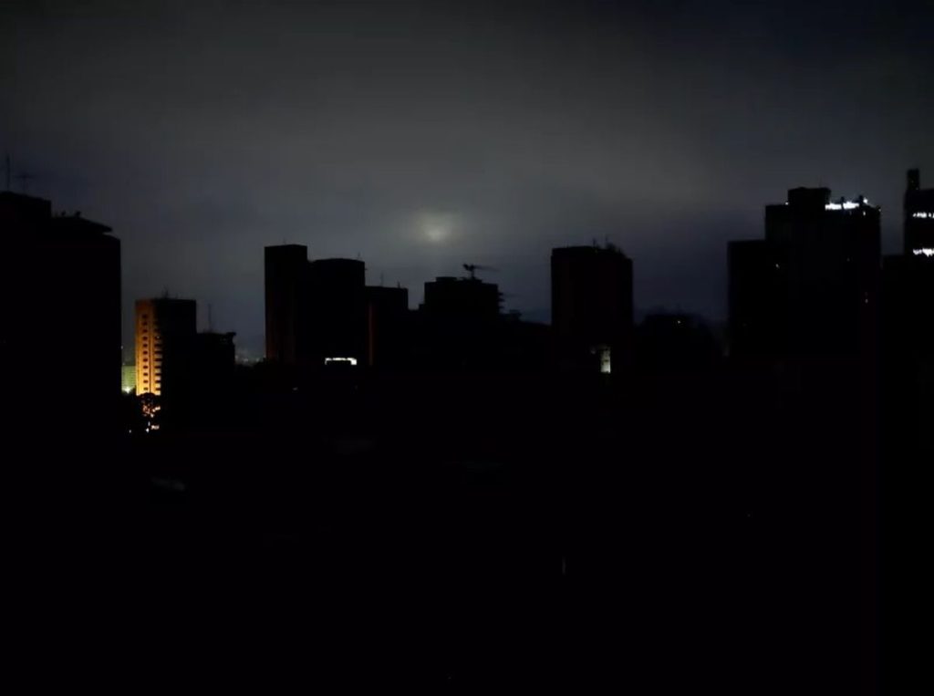 Βενεζουέλα: Εκρήξεις στο Καράκας – Ήχησαν σειρήνες αεροπορικού συναγερμού