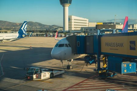 Έκλεισε ο FIR Αθηνών, «παγώνουν» όλες οι πτήσεις – Αποκαλυπτική εικόνα από το Flight Radar