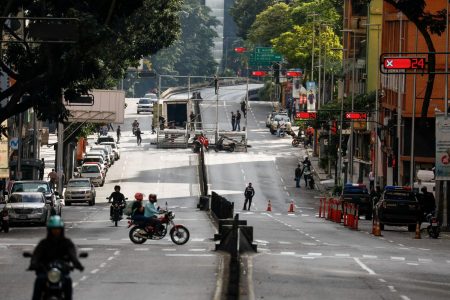 Η επόμενη μέρα στη Βενεζουέλα: Ο Τραμπ στο τιμόνι και οι φόβοι για αστάθεια