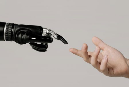 Με ή Meta τον Άνθρωπο