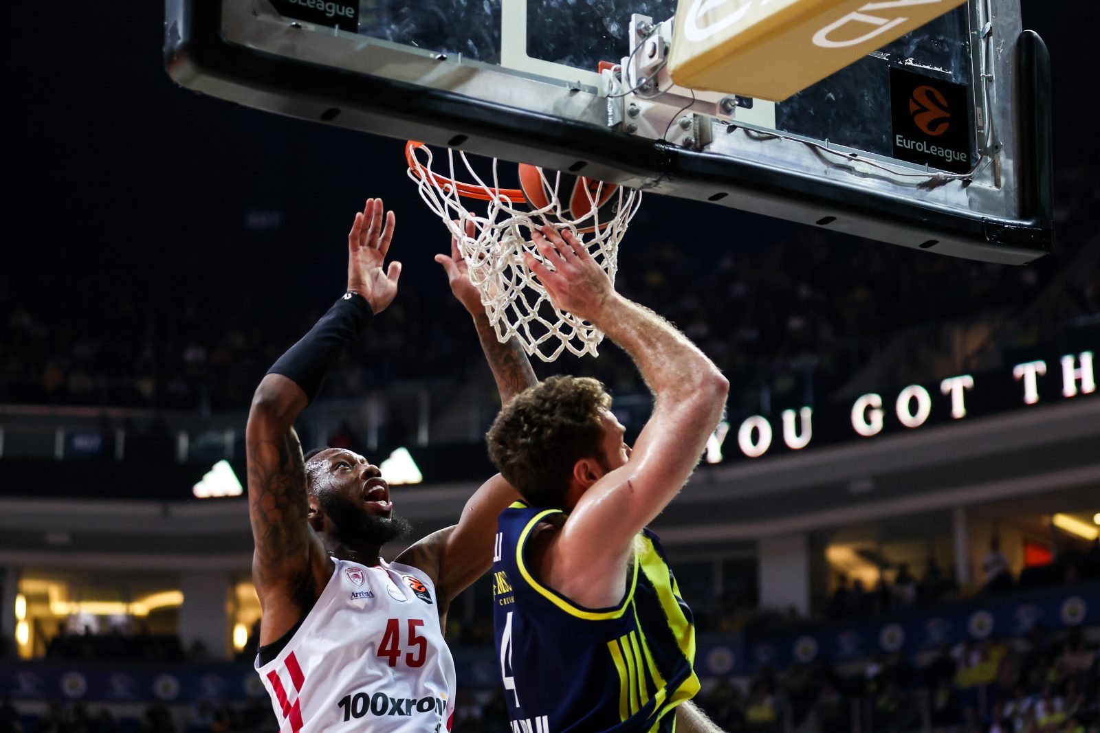 Φενέρμπαχτσε – Ολυμπιακός 88-80: Δεν άντεξε στην Πόλη