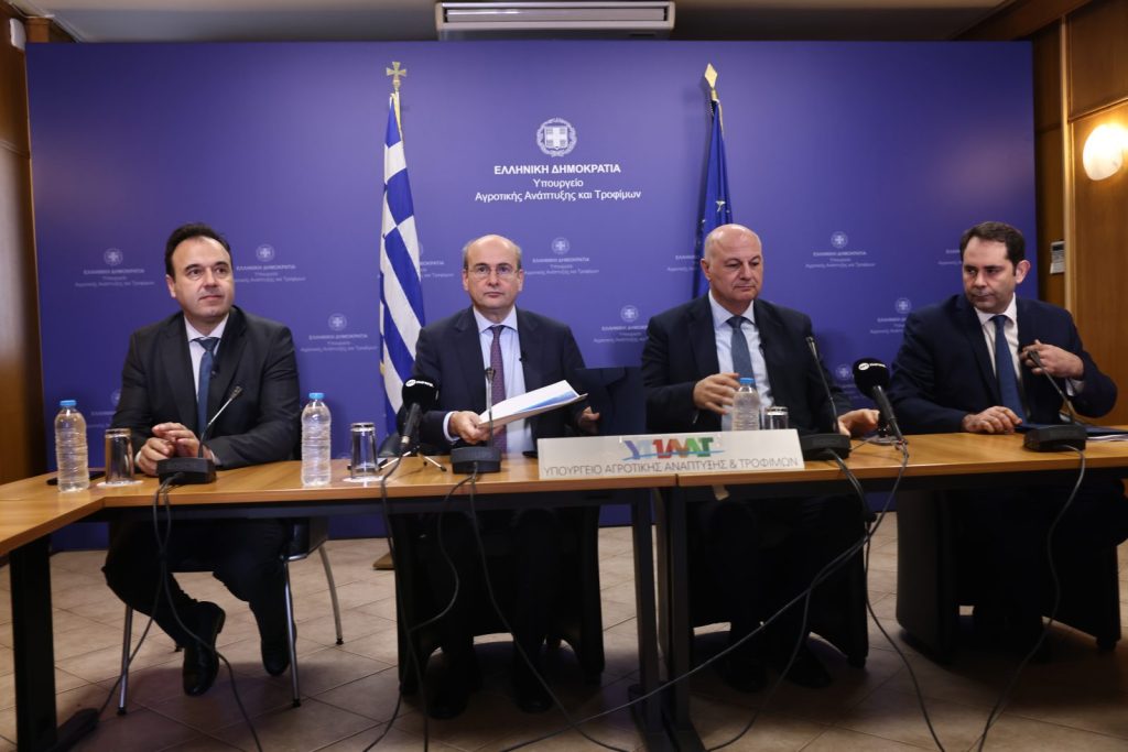 Μπλόκα αγροτών: Οι έξι παρεμβάσεις που ανακοίνωσε η Κυβέρνηση