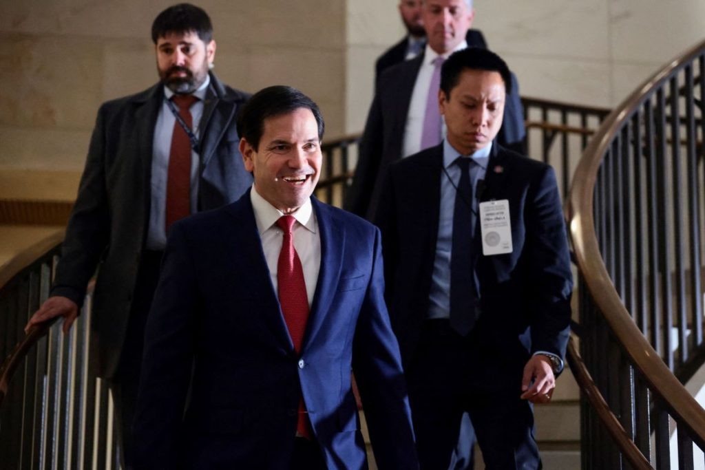 Ρούμπιο: Στόχος Τραμπ η αγορά της Γροιλανδίας – όχι στρατιωτική επέμβαση