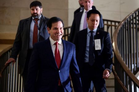 Ρούμπιο: Στόχος Τραμπ η αγορά της Γροιλανδίας – όχι στρατιωτική επέμβαση