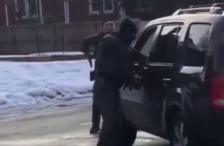 Μινεάπολη: Μητέρα 3 παιδιών η 37χρονη, θύμα αστυνομικής βίας