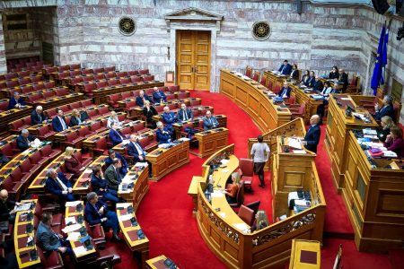 Απορρίφθηκε η ένσταση αντισυνταγματικότητας – Τι είπαν οι βουλευτές