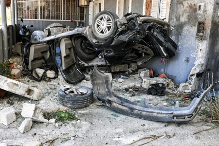 Δύο νεκροί σε τροχαίο στην Κορινθία: Δεν έμεινε τίποτα από το αυτοκίνητο