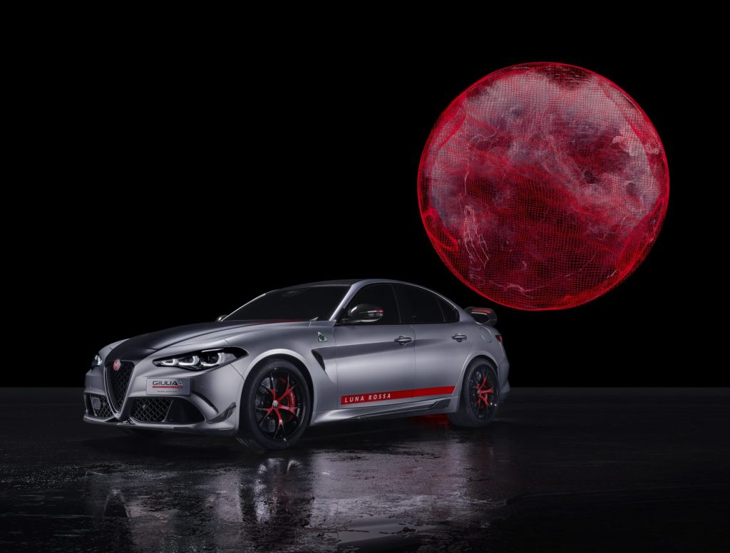 Alfa Giulia Quadrifoglio Luna Rossa: Σπάνια κόκκινη σελήνη
