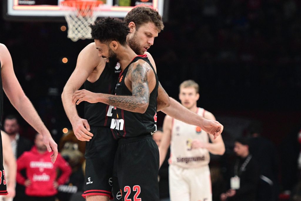 Ολυμπιακός-Μπάγερν 95-80: Επέστρεψαν στις νίκες οι ερυθρόλευκοι