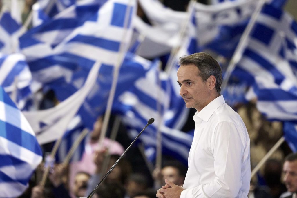 ΝΔ – 10 χρόνια Μητσοτάκης: Η εκλογή, η κυριαρχία και οι σκιές