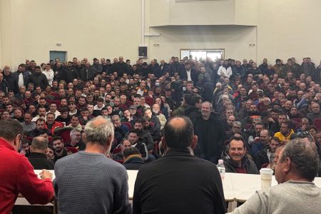 Ενωμένα φεύγουν τα «μπλόκα» από τη Νίκαια για την Αθήνα - Με 2 επιτροπές στο Μαξίμου