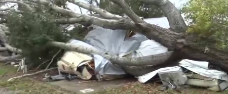 Καιρός: Το φαινόμενο που διέλυσε την παραλία της Αλεξανδρούπολης