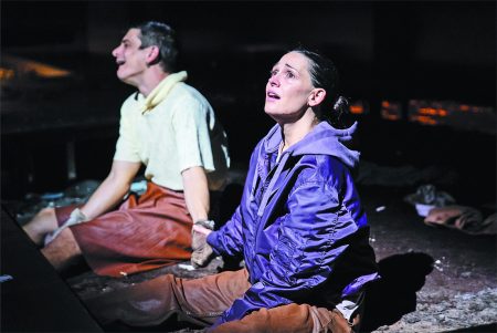 Μαίρη Μηνά: «Από τη βία προερχόμαστε»