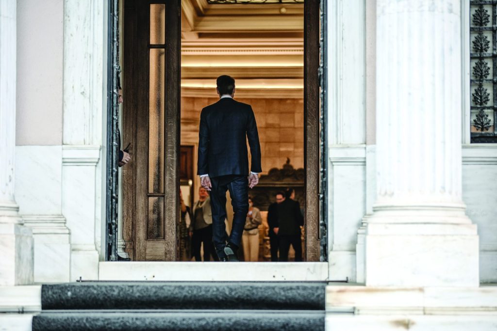 Κυβέρνηση: Πώς εξηγεί το ναυάγιο του διαλόγου με τους αγρότες