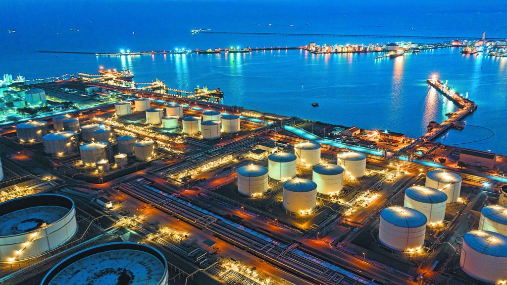 Γιατί οι παγκόσμιοι κραδασμοί δεν αγγίζουν την αγορά πετρελαίου