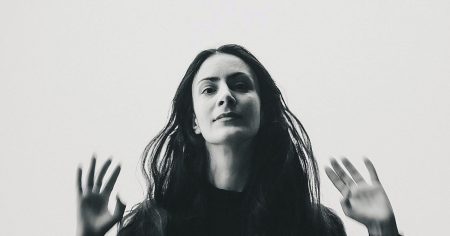 Ιόλη Ανδρεάδη: «Είναι ένα έργο-ανοιχτή πληγή»