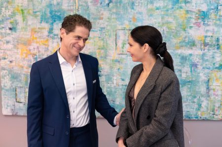 «Μια νύχτα μόνο»: Νέο backstage φωτογραφικό υλικό – Επιστρέφει με νέο επεισόδιο τη Δευτέρα 19 Ιανουαρίου στις 21:00