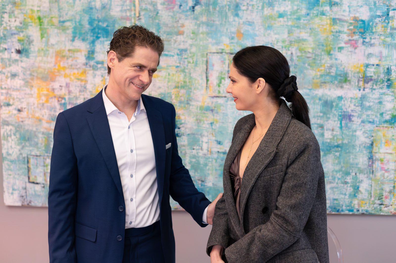 «Μια νύχτα μόνο»: Νέο backstage φωτογραφικό υλικό – Επιστρέφει με νέο επεισόδιο τη Δευτέρα 19 Ιανουαρίου στις 21:00