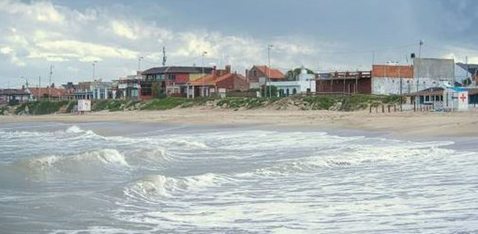 Αργεντινή: Νεκροί και δεκάδες τραυματίες από τσουνάμι