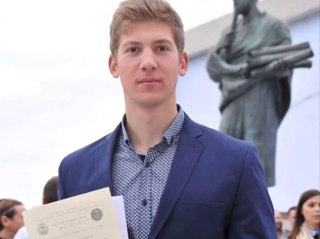 Εξαφάνιση Αλέξη Τσικόπουλου: Σβήνουν οι ελπίδες για τον 33χρονο γιατρό