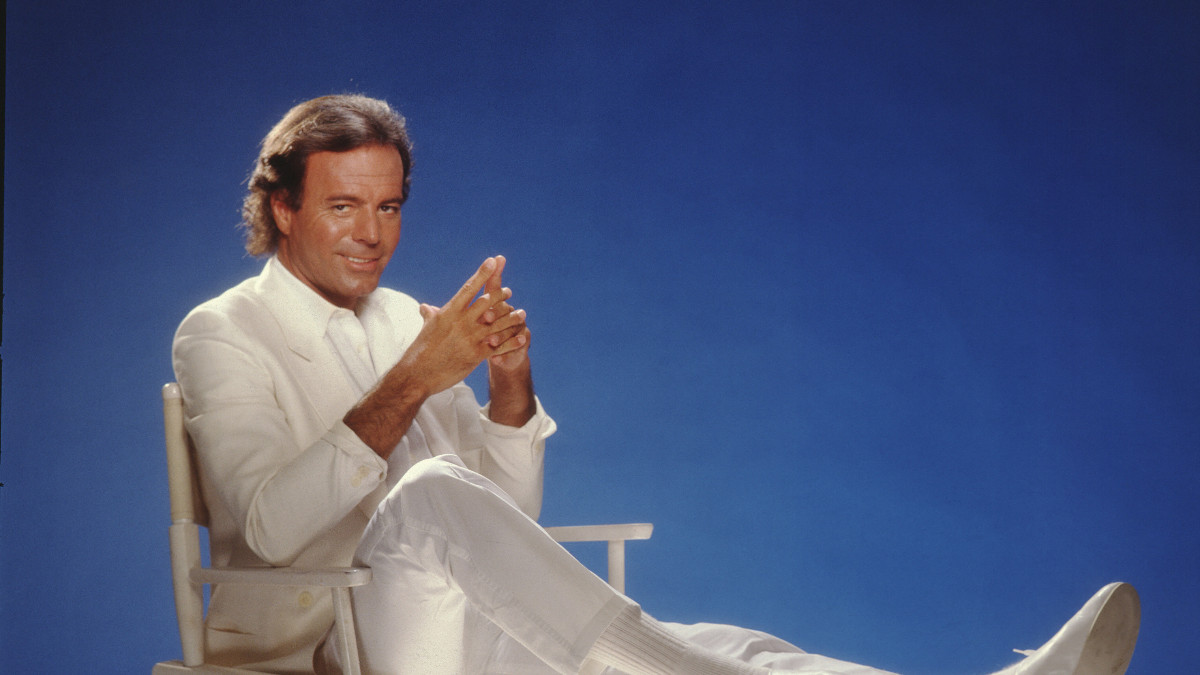 Julio Iglesias: Το σκοτεινό παρελθόν του πιο ερωτικού τροβαδούρου της Ισπανίας, επιστρέφει
