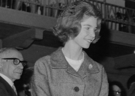 Στο Τατόι η ταφή της Πριγκίπισσας Ειρήνης – Σε δύο χώρες οι τελετές