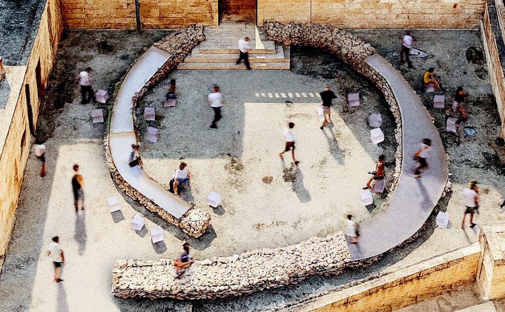 Οι ξεχασμένες αλήθειες μιας ξερολιθιάς