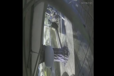 Θεσσαλονίκη: 24χρονη έπεσε πάνω σε 15 σταθμευμένα Ι.Χ. – Είχε πιει