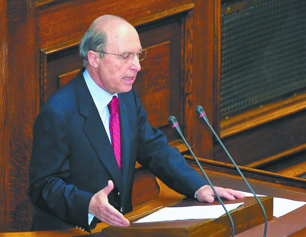 Το άρθρο Σημίτη που παραμένει επίκαιρο τρεις δεκαετίες μετά