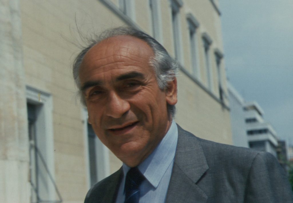 Πέθανε ο Αλέξανδρος Παπαδόγγονας, αντιναύαρχος και πρώην υπουργός της ΝΔ – Το μήνυμα Δένδια