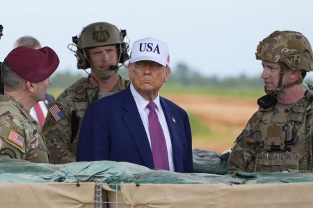 Τι είναι το «μπαζούκα» που ετοιμάζει η ΕΕ απέναντι στον Τραμπ – Μπορεί να τον σταματήσει;