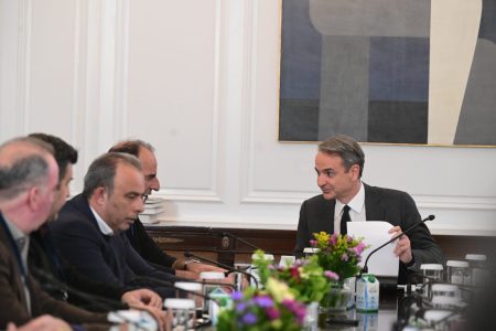 Μητσοτάκης σε αγρότες: «Να μπει τέλος σε μια περίοδο μεγάλης έντασης»