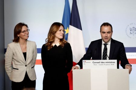 Γαλλία: Προς νέα πρόταση δυσπιστίας κατά Λεκορνί – Αιτία πάλι ο προϋπολογισμός