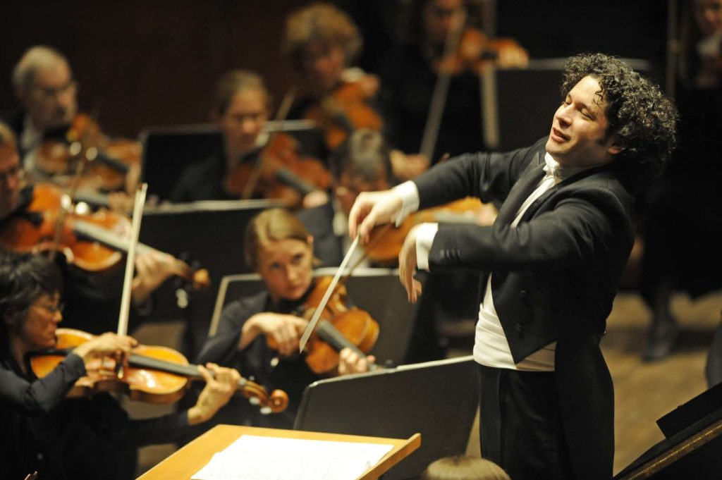 Γκουστάβο Ντουνταμέλ: Ο μαέστρος της ελπίδας