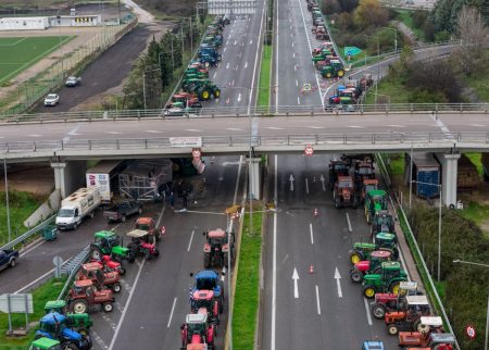 Αγρότες: Από τα μπλόκα στο Μαξίμου οι «σκληροί» – Τι θα ζητήσουν, το τελευταίο χαρτί