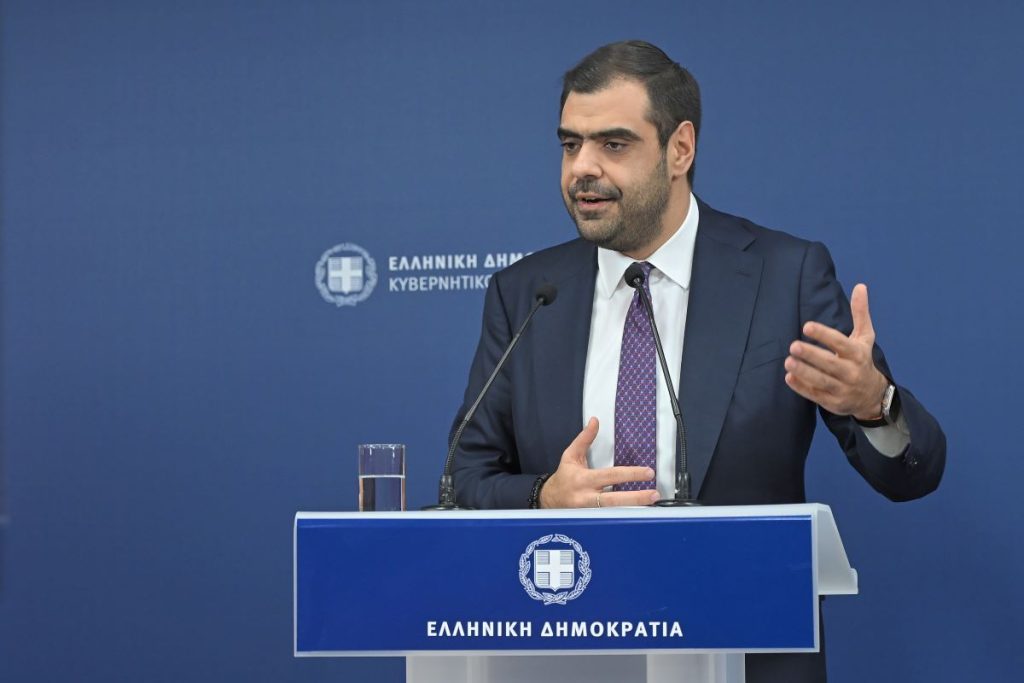Μαρινάκης: Πώς απαντά στην κριτική Τσίπρα – Οι υπαινιγμοί για το κόμμα Καρυστιανού