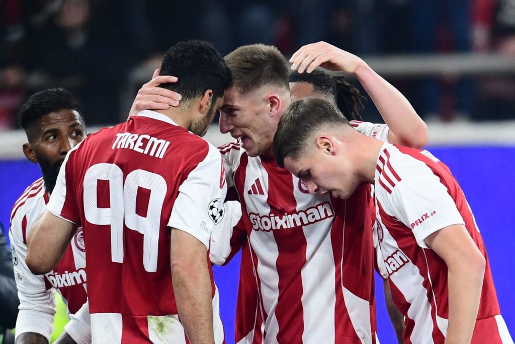 Πολύ ΟΛΥΜΠΙΑΚΟΣ για να πεθάνει: 2-0 τη Μπάγερ με «μαγική» εμφάνιση