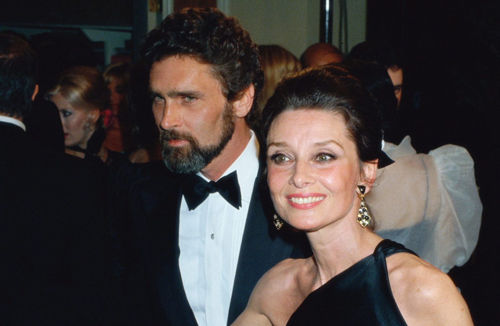 Audrey Hepburn: Οι άτυχοι γάμοι και ο «άγνωστος» μεγάλος έρωτας της αξέχαστης ηθοποιού