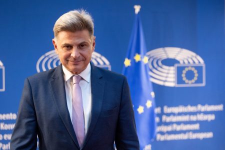 Εκτός ΣΥΡΙΖΑ και επίσημα ο Νικόλας Φαραντούρης