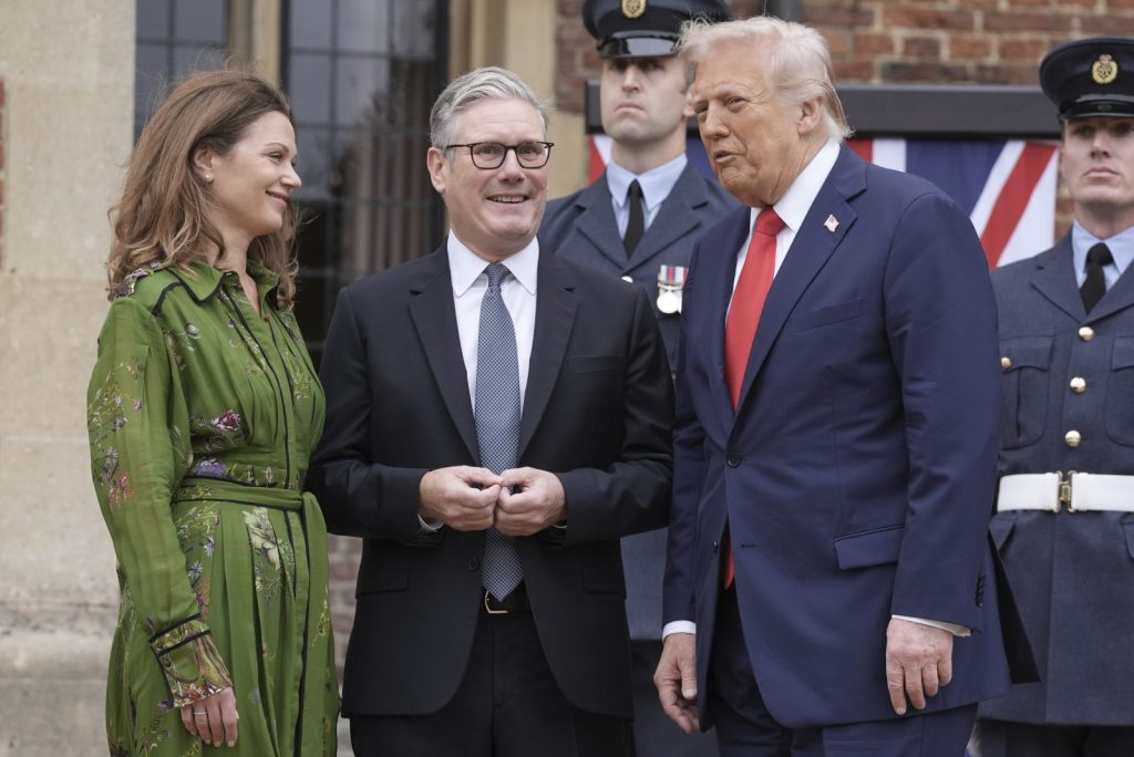 Γιατί ο Τραμπ τα έβαλε με τον Στάρμερ για τα νησιά Τσάγκος