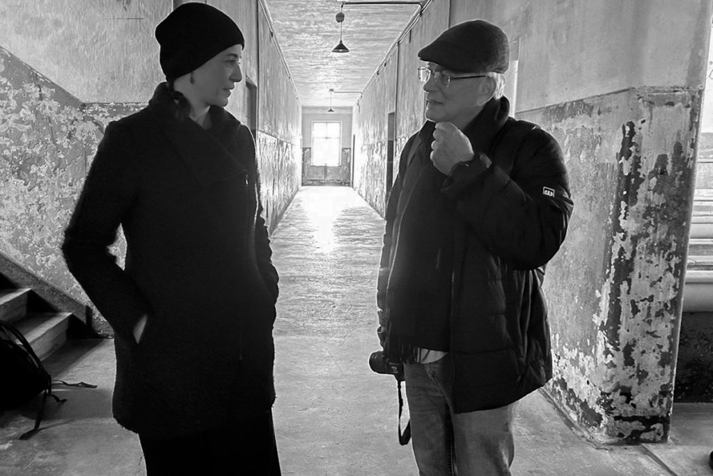 «Πώς γίνεται ομορφιά και θάνατος να έχουν το ίδιο πρόσωπο;»