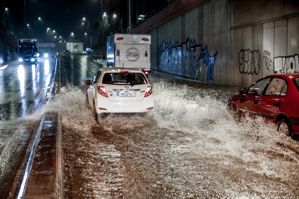 Νεότερες κυκλοφοριακές ρυθμίσεις στην Αττική λόγω των εντόνων καιρικών φαινομένων