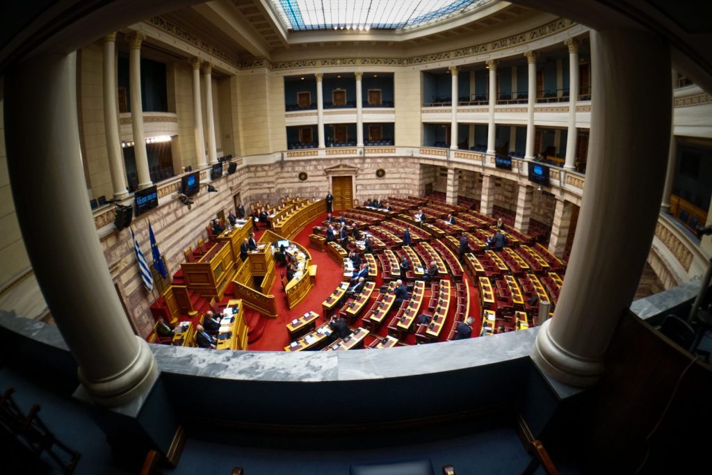 Βουλή: Η κακοκαιρία «χτύπησε» τη συζήτηση για τους αγρότες