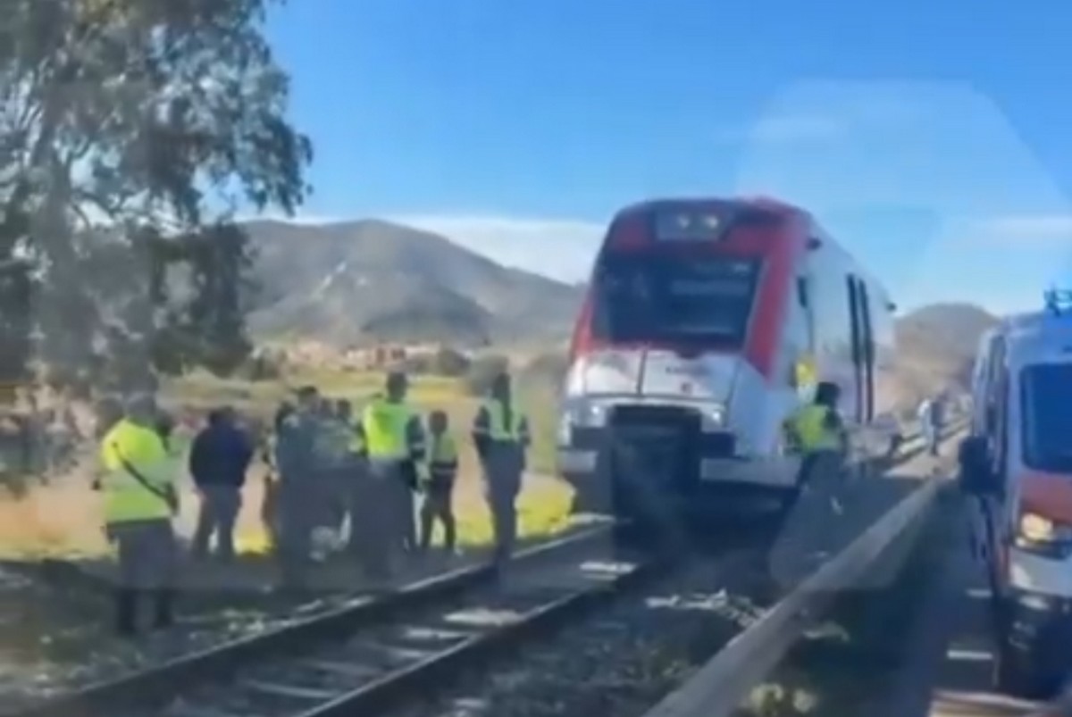 Ισπανία: Συρμός του προαστιακού συγκρούστηκε με γερανό