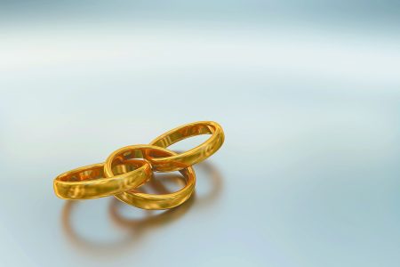 Θα αναγνωριστεί η πολυγαμία ως ανθρώπινο δικαίωμα στην ΕΕ;