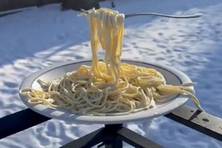 Στον πάγο οι ΗΠΑ: -50°C, παγώνουν τα μακαρόνια στον αέρα