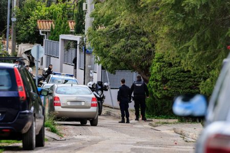 Έγκλημα στη Γλυφάδα: «Παιδί μου πέθανα τώρα, μην με σκοτώνεις άλλο»