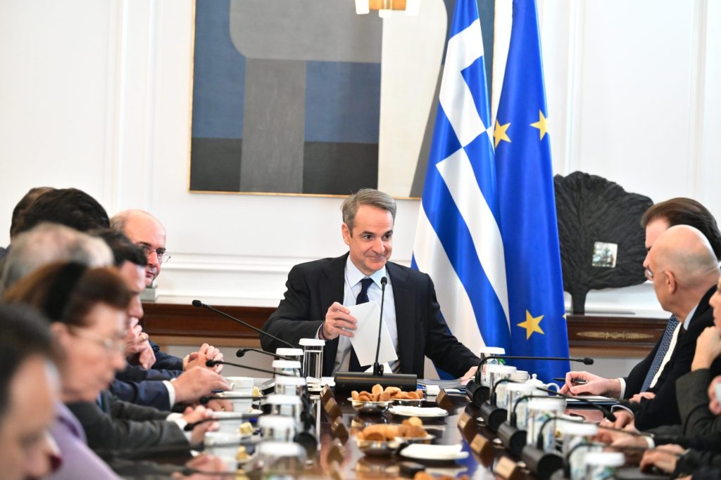 Μητσοτάκης στο Υπουργικό για «Βιολάντα»,  Γεωπολιτική