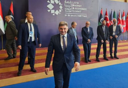 Στη Λιβύη ο Φαραντούρης – Τα ραντεβού με τον Πρωθυπουργό και τον Υπουργό Πετρελαίου